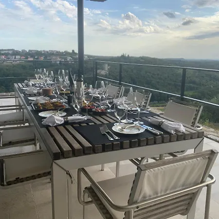 Oda ve Kahvaltı Monte Piccolo 4*