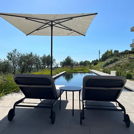 Monte Piccolo Bed & Breakfast *