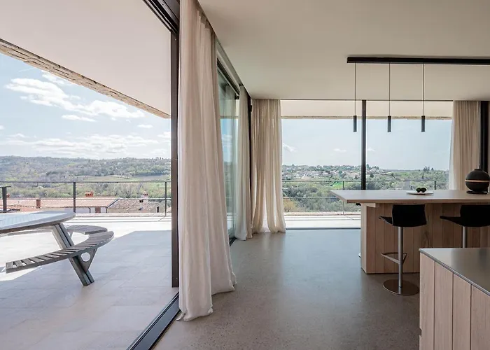 Monte Piccolo Bed & Breakfast 4*